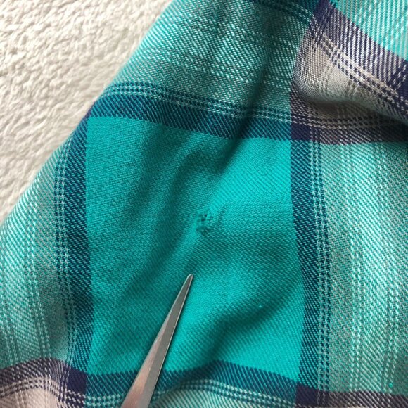 Levi's Mens Shirt Large Long Sleeve Plaid Button Up Classic Green Casual Y2K - Picture 14 of 16